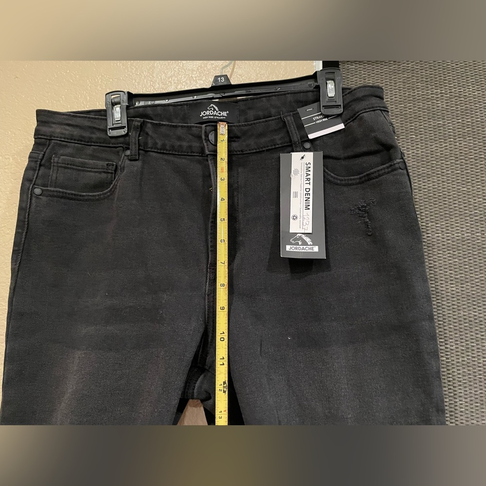 Jordache Straight High Rise - Picture 3 of 10